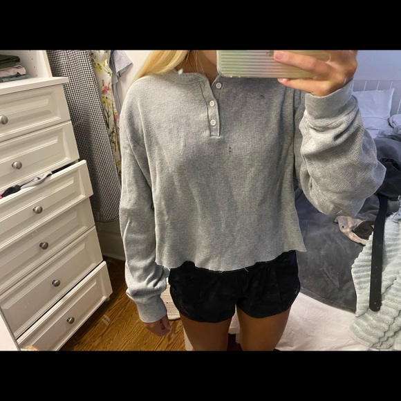 brandy melville shirt - Picture 1 of 2